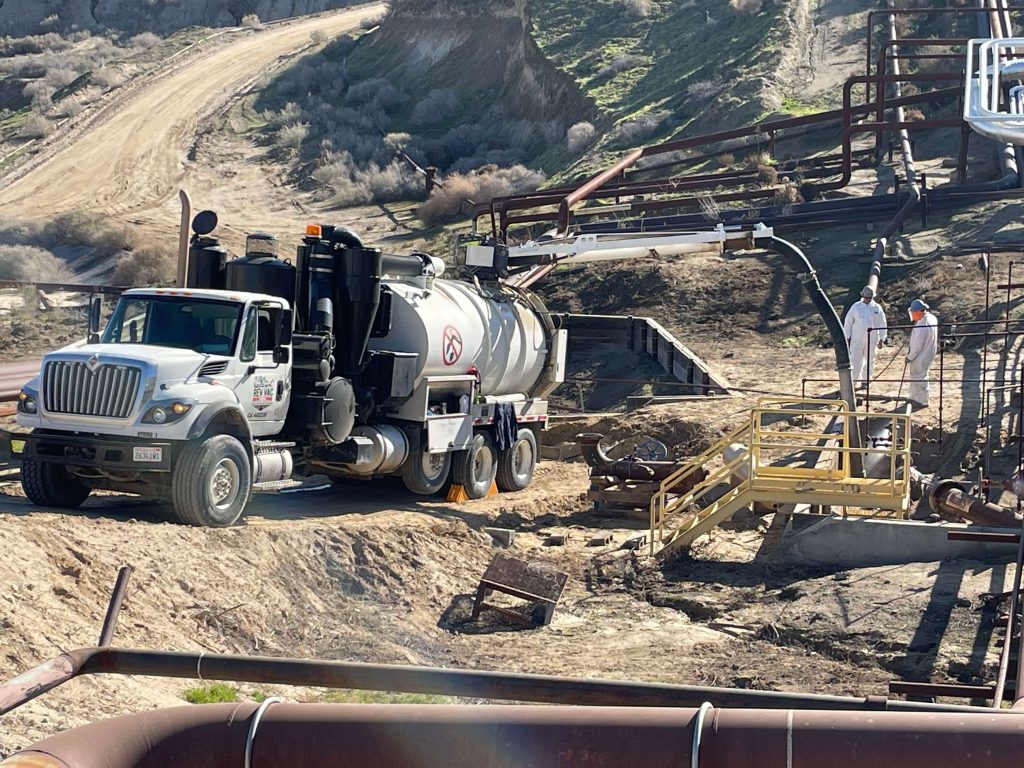 Bakersfield & Kern County Emergency Spill Response Team - REV VAC 7777, Inc.